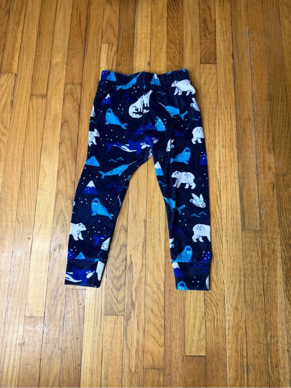 Cat & Jack 2T Arctic Animals PJ Set